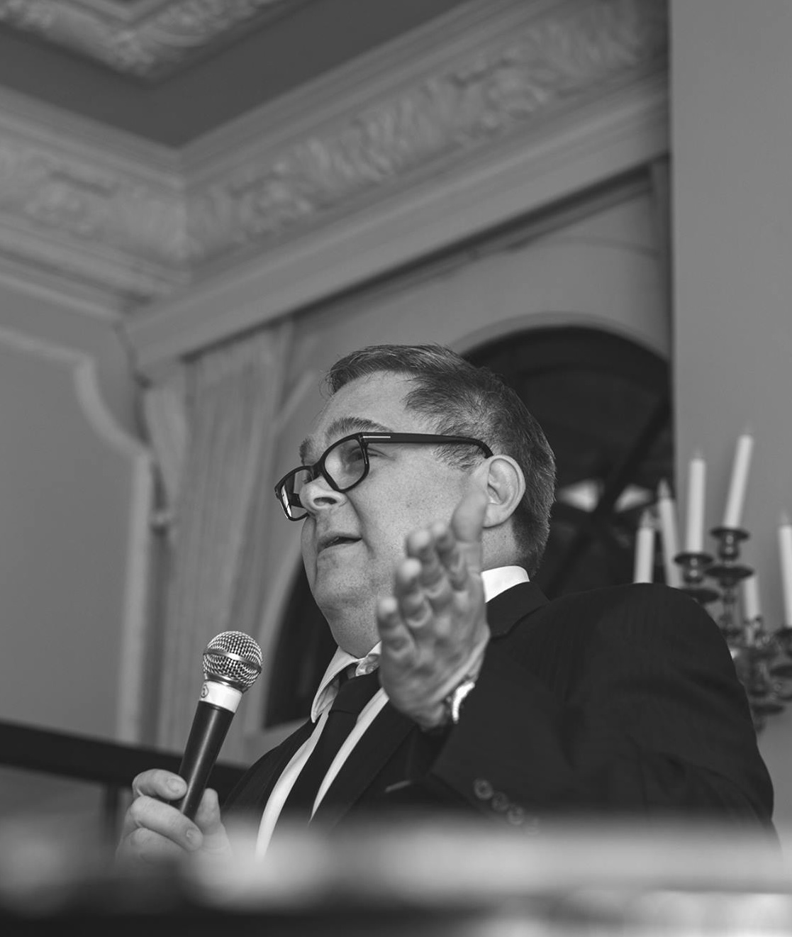 Howard Blank UN Gala at the Microphone